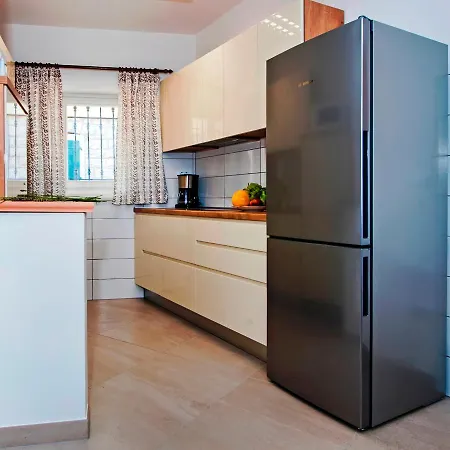 Augusta Mare Apartman *